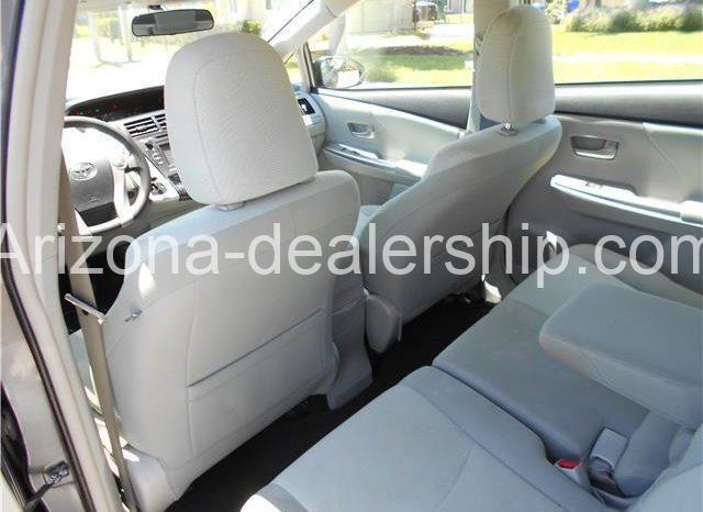 2012 Toyota Prius V full