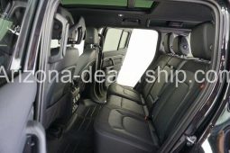 2023 Land Rover Defender X-Dynamic SE full