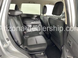 2018 Mitsubishi Outlander ES full