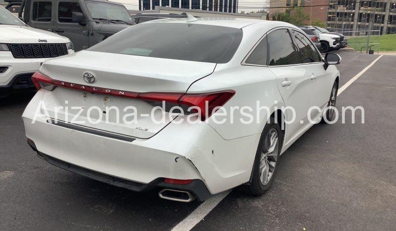 2020 Toyota Avalon XLE full