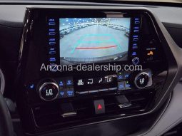 2022 Toyota Highlander XLE full