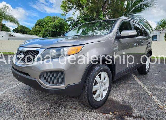 2013 Kia Sorento LX Sport Utility 4D full