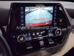 2021 Toyota Highlander XLE full