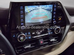 2021 Toyota Highlander XLE full