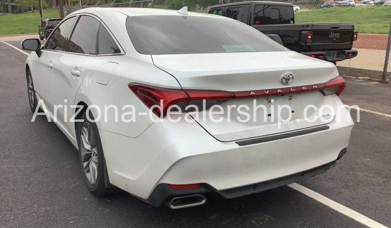 2020 Toyota Avalon XLE full