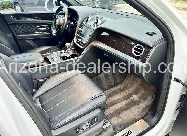 2017 Bentley Bentayga W12 Sport Utility 4D full