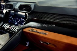 2022 Lamborghini Urus full