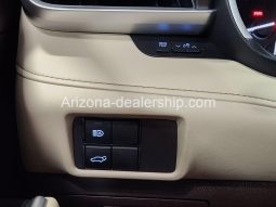 2022 Toyota Highlander XLE full