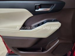 2021 Toyota Highlander XLE full