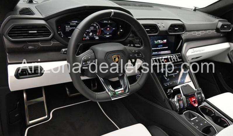 2022 Lamborghini Urus full