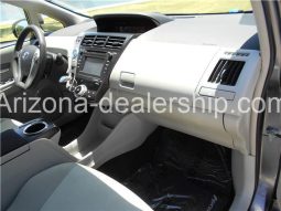 2012 Toyota Prius V full