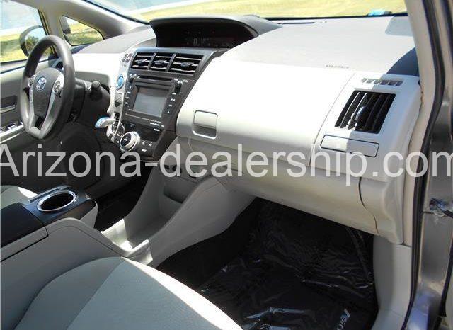 2012 Toyota Prius V full