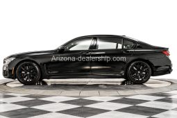 2022 BMW M760i xDrive full