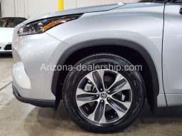 2022 Toyota Highlander XLE full