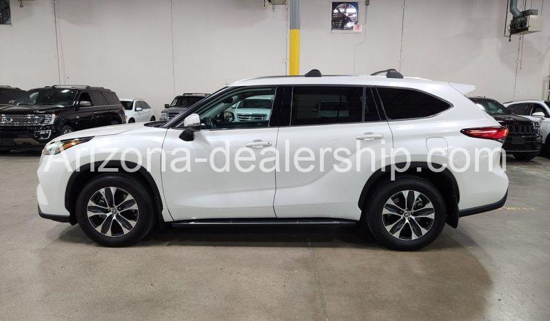 2020 Toyota Highlander XLE full