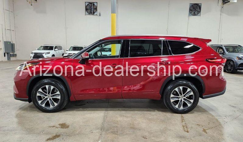 2021 Toyota Highlander XLE full