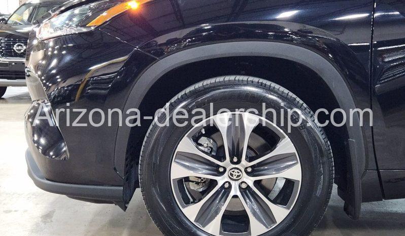 2021 Toyota Highlander XLE full