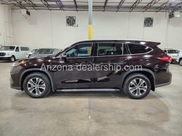 2022 Toyota Highlander XLE full