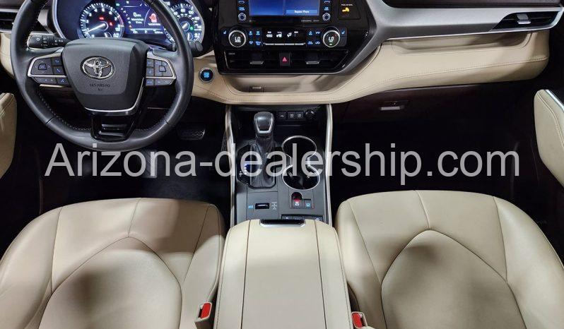 2021 Toyota Highlander XLE full