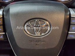 2022 Toyota Highlander XLE full