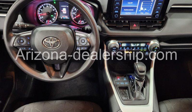 2020 Toyota RAV4 XLE full