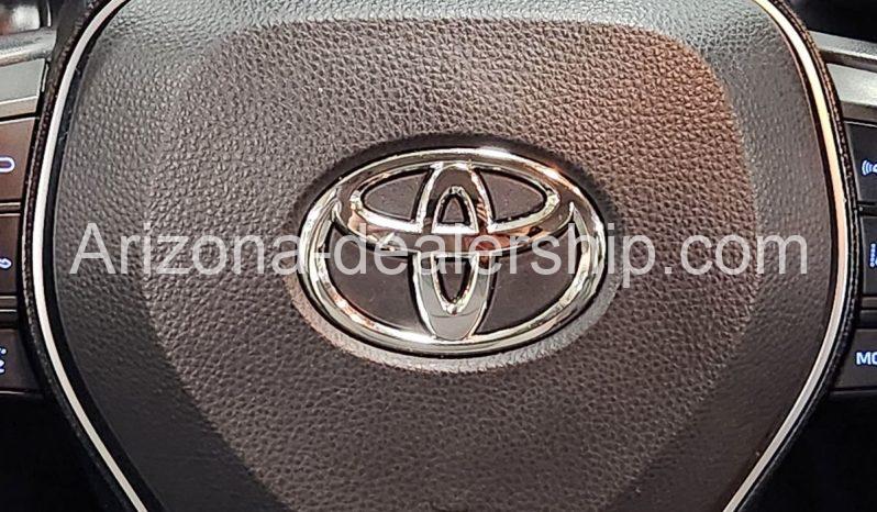 2020 Toyota RAV4 XLE Premium full