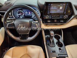 2021 Toyota Highlander XLE full