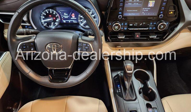 2021 Toyota Highlander XLE full