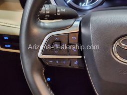 2021 Toyota Highlander XLE full