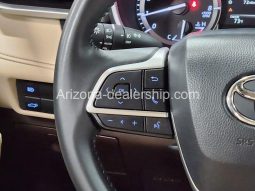 2022 Toyota Highlander XLE full