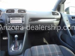 2010 Volkswagen Golf full