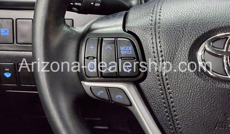 2019 Toyota Highlander Hybrid XLE full