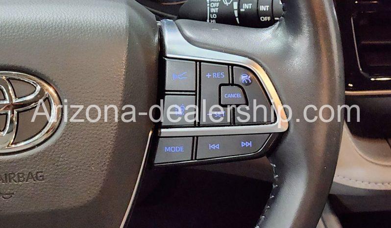 2020 Toyota Highlander XLE full