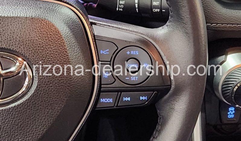 2021 Toyota RAV4 XLE Premium full