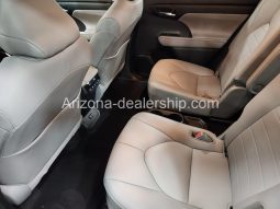 2020 Toyota Highlander XLE full