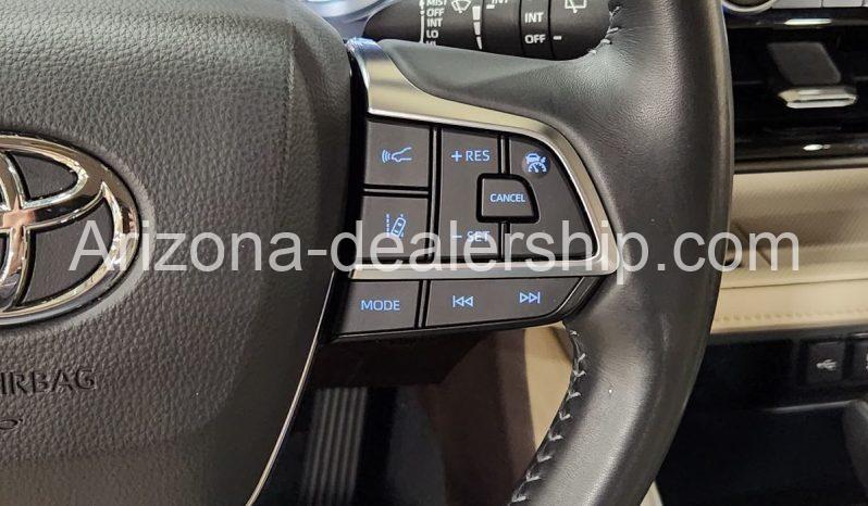 2021 Toyota Highlander XLE full