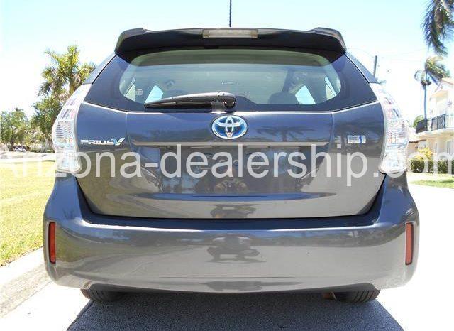 2012 Toyota Prius V full