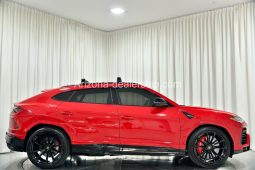 2022 Lamborghini Urus full