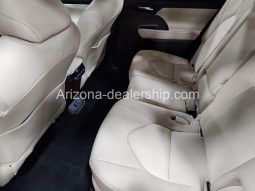 2021 Toyota Highlander XLE full