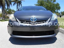 2012 Toyota Prius V full