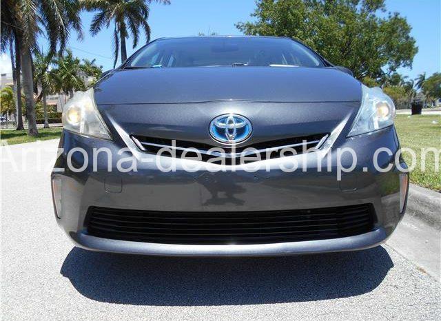 2012 Toyota Prius V full