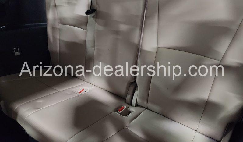 2022 Toyota Highlander XLE full