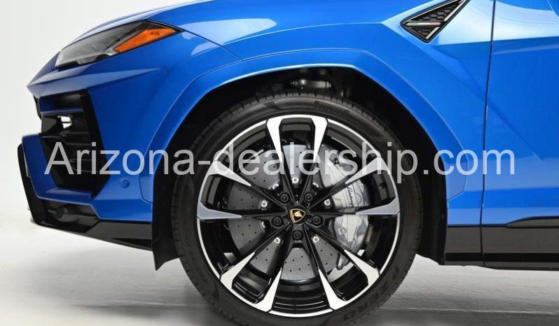 2022 Lamborghini Urus full