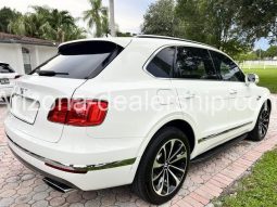 2017 Bentley Bentayga W12 Sport Utility 4D full