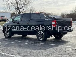 2018 Toyota Tundra SR5 Pickup 4D full