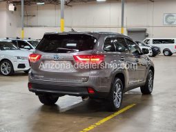 2019 Toyota Highlander Hybrid XLE full