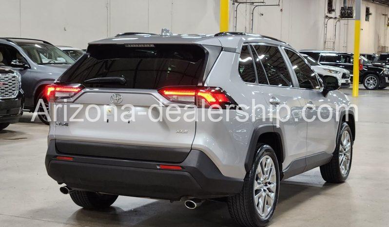 2020 Toyota RAV4 XLE Premium full