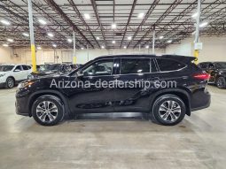 2021 Toyota Highlander XLE full