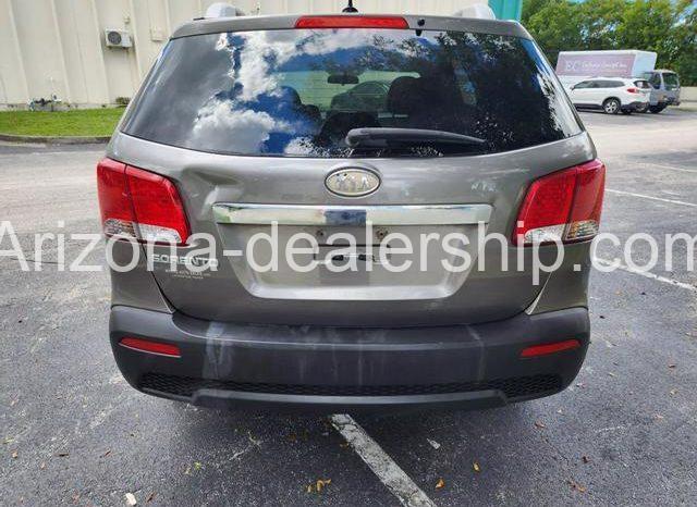 2013 Kia Sorento LX Sport Utility 4D full