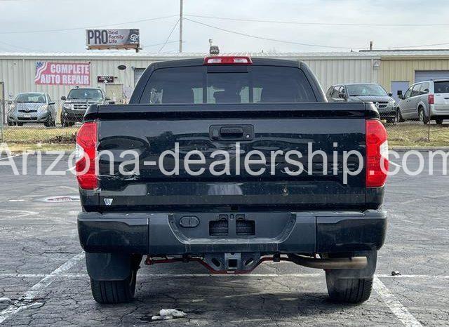 2018 Toyota Tundra SR5 Pickup 4D full